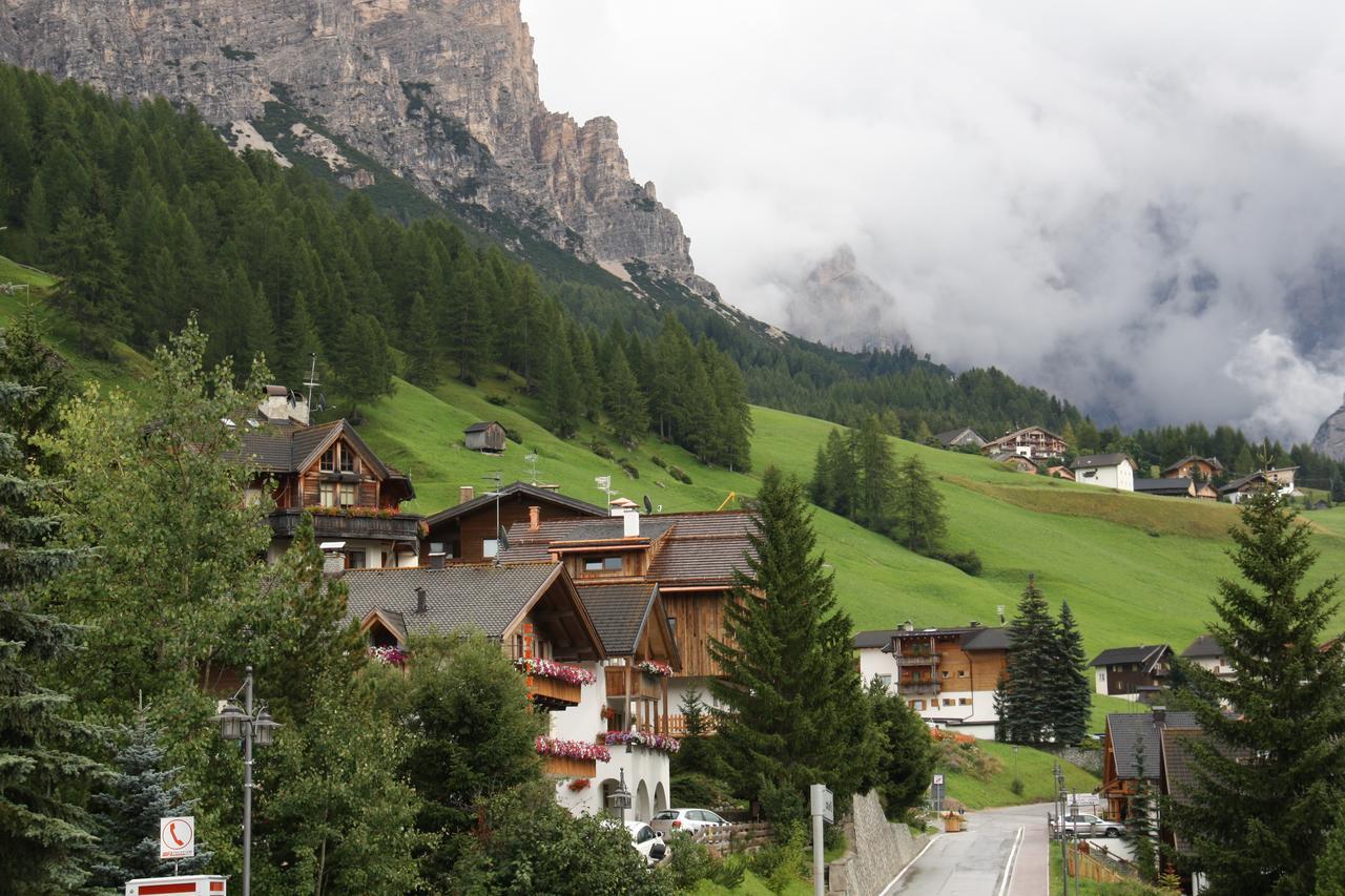 Residence Vajolet San Cassiano Exterior foto